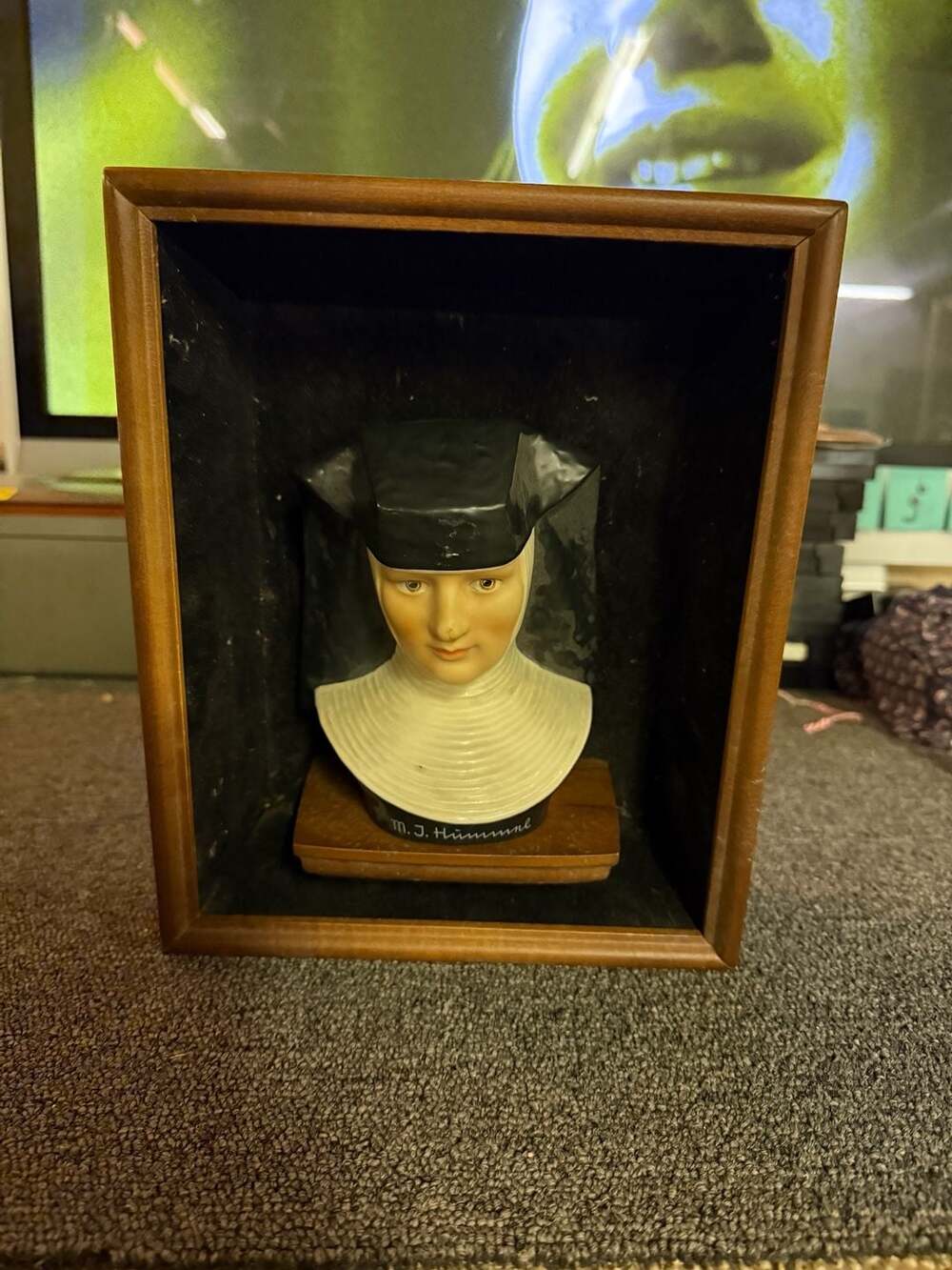 Goebel Hummel Sister Berta Nun Bust #3 Special Edition 1978 Figurine